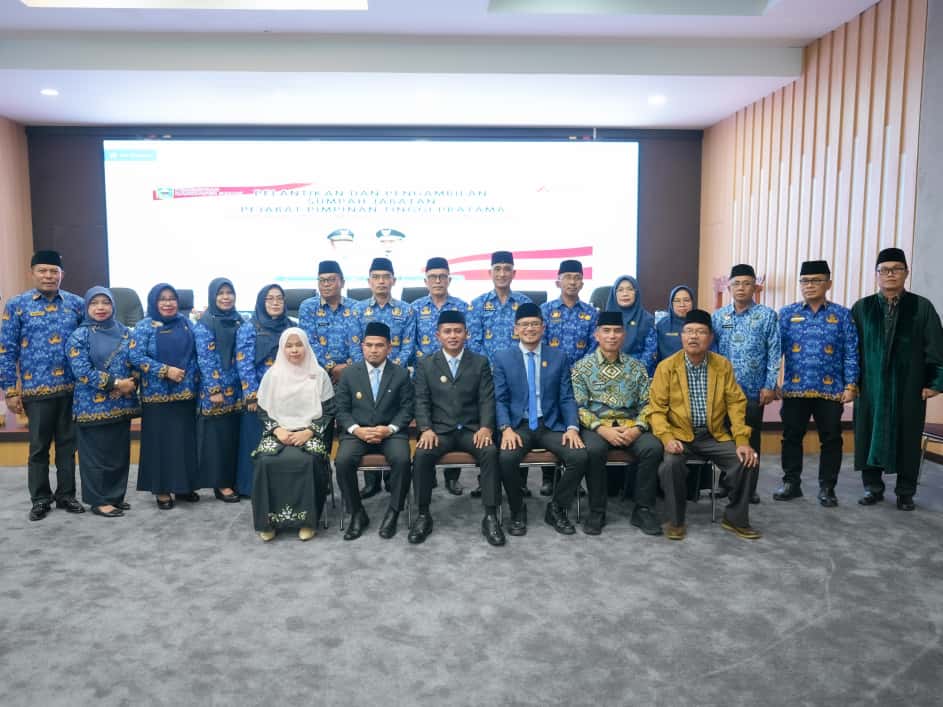 Jon Firman Pandu Lantik Belasan Pejabat Tinggi Pratama, Momentum Perkuat Birokrasi Kabupaten Solok